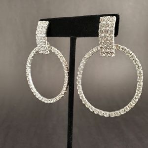 💥CLOSING SALE💥 Rhinestone Hoop Post Earrings